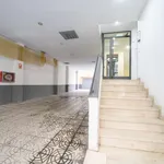 Rent 1 bedroom apartment of 60 m² in madrid