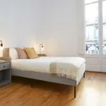 Rent 2 bedroom apartment of 140 m² in barcelona