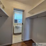 Rent 4 bedroom house in Dandenong North