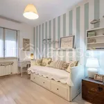 Rent 2 bedroom apartment of 55 m² in Rapallo