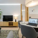 Rent 4 bedroom apartment of 65 m² in Madrid