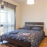 Rent 5 bedroom apartment in Porto