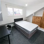 Rent 4 bedroom house in Leeds