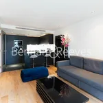 Rent 2 bedroom apartment of 71 m² in London