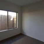 Rent 3 bedroom apartment in sunshine-west