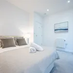 Rent 2 bedroom apartment of 80 m² in Cardiff