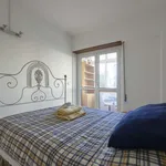 Rent a room in lisbon