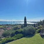 Rent 4 bedroom apartment of 154 m² in Padenghe sul Garda