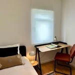 Rent a room in lisbon