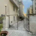 Rent 3 bedroom apartment of 100 m² in Roma