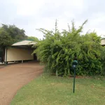 Rent 4 bedroom house in Emerald