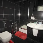 Rent 7 bedroom house in Leeds