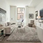 Rent 1 bedroom apartment of 60 m² in Manhattan