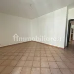 Affitto 4 camera appartamento di 100 m² in Alessandria