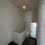 Rent 4 bedroom flat in Wales