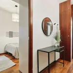 Rent 3 bedroom apartment in barcelona