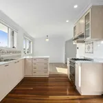 Rent 3 bedroom apartment in Chifley