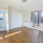 Rent 4 bedroom apartment of 278 m² in Manhattan