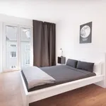 Rent 2 bedroom apartment of 969 m² in Dusseldorf