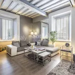 Rent 6 bedroom apartment of 120 m² in Roma