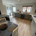 Rent 3 bedroom flat in Amber Valley