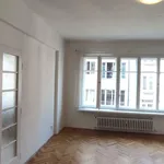 Pronajměte si 3 ložnic/e byt o rozloze 98 m² v Prague