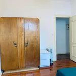 Rent 5 bedroom apartment in Lisbon