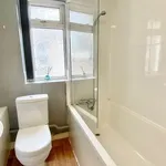 Rent 3 bedroom flat in Wales