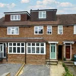 Rent 3 bedroom apartment in Hertfordshire