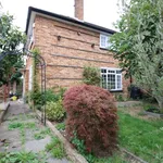 Rent 4 bedroom house in Surrey