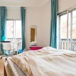 Rent a room of 200 m² in madrid