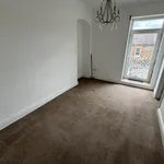 Rent 3 bedroom flat in Wales