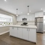 Rent 3 bedroom apartment in Toronto