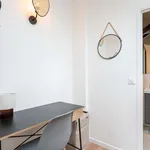 Rent a room of 248 m² in Paris