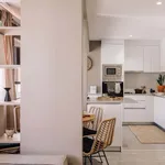 Rent 4 bedroom apartment of 85 m² in Lisboa