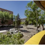 Rent a room of 200 m² in madrid