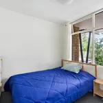 Rent 3 bedroom apartment in Oakleigh East