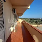 Rent 4 bedroom apartment of 150 m² in Sellia Marina