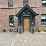 Rent 2 bedroom flat in North West England