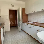 Rent 7 bedroom house of 250 m² in Roma