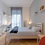 Rent 4 bedroom apartment in Rome