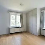 Maison de 2519 m² avec 6 chambre(s) en location à Waterloo