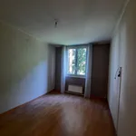 Appartement de 82 m² avec 4 chambre(s) en location à POISSYT