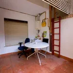 Rent a room of 100 m² in valencia