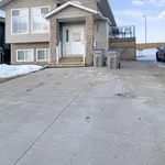 Maison de 818 m² avec 2 chambre(s) en location à Grande Prairie