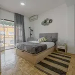 Rent a room of 120 m² in madrid