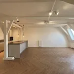 Rent 4 bedroom apartment of 77 m² in Jordaan