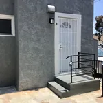 Rent 1 bedroom apartment of 600 m² in San Diego