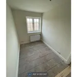 Rent 3 bedroom house in East Midlands