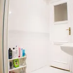 Rent a room of 210 m² in madrid